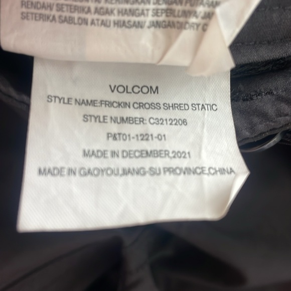 Volcom Boys Frickin cross Shred shorts - Picture 3 of 5